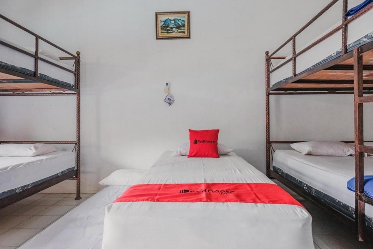 Reddoorz Near Pantai Florida Anyer Hotel Serang Luaran gambar