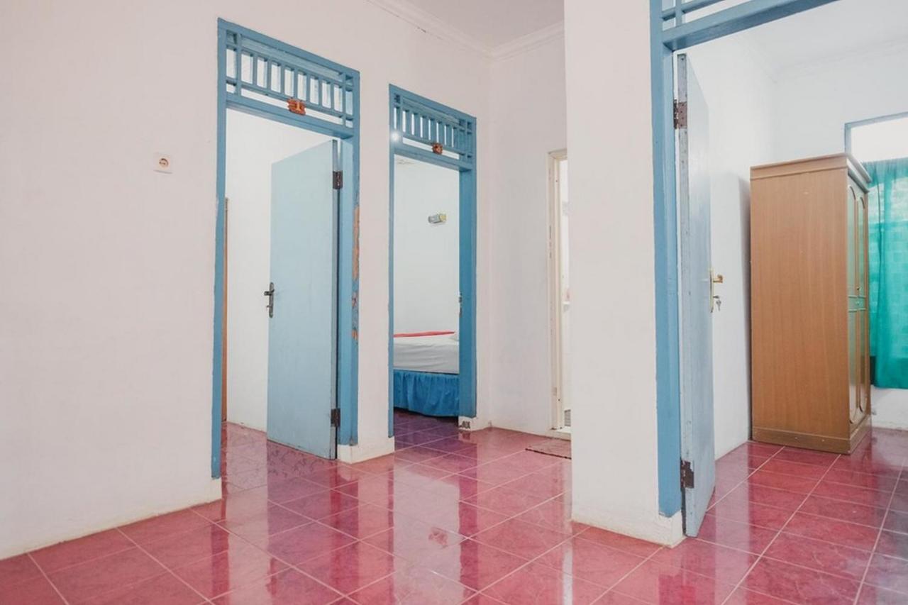Reddoorz Near Pantai Florida Anyer Hotel Serang Luaran gambar