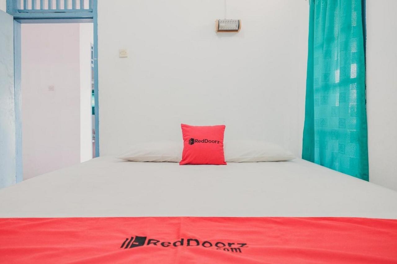 Reddoorz Near Pantai Florida Anyer Hotel Serang Luaran gambar