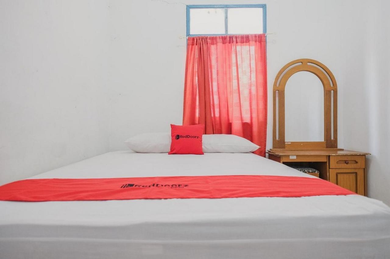 Reddoorz Near Pantai Florida Anyer Hotel Serang Luaran gambar