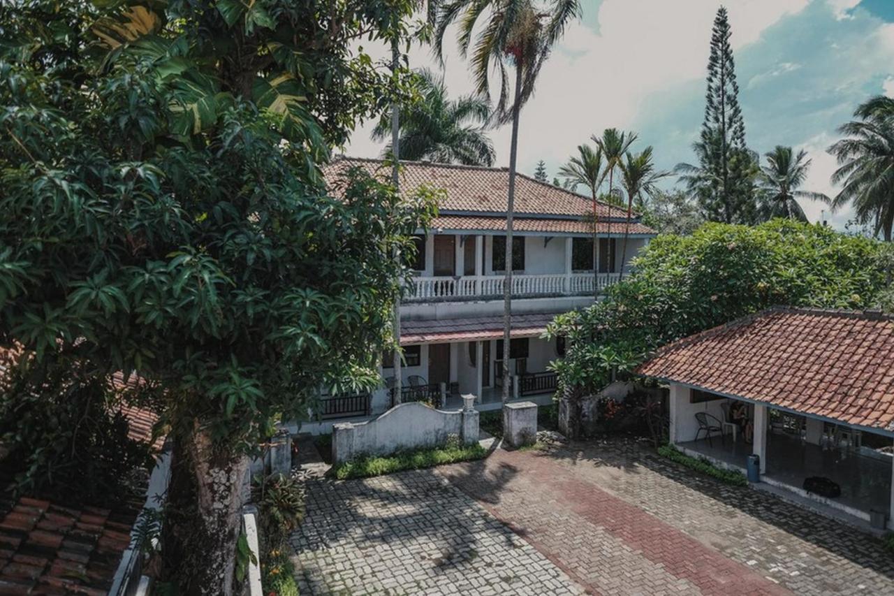 Reddoorz Near Pantai Florida Anyer Hotel Serang Luaran gambar
